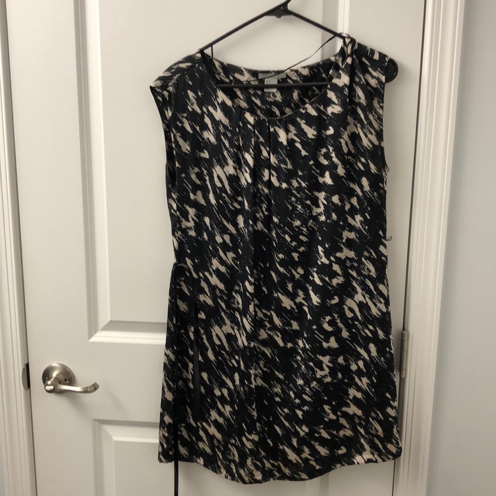 Silky cream black print dress  w/ black thin belt